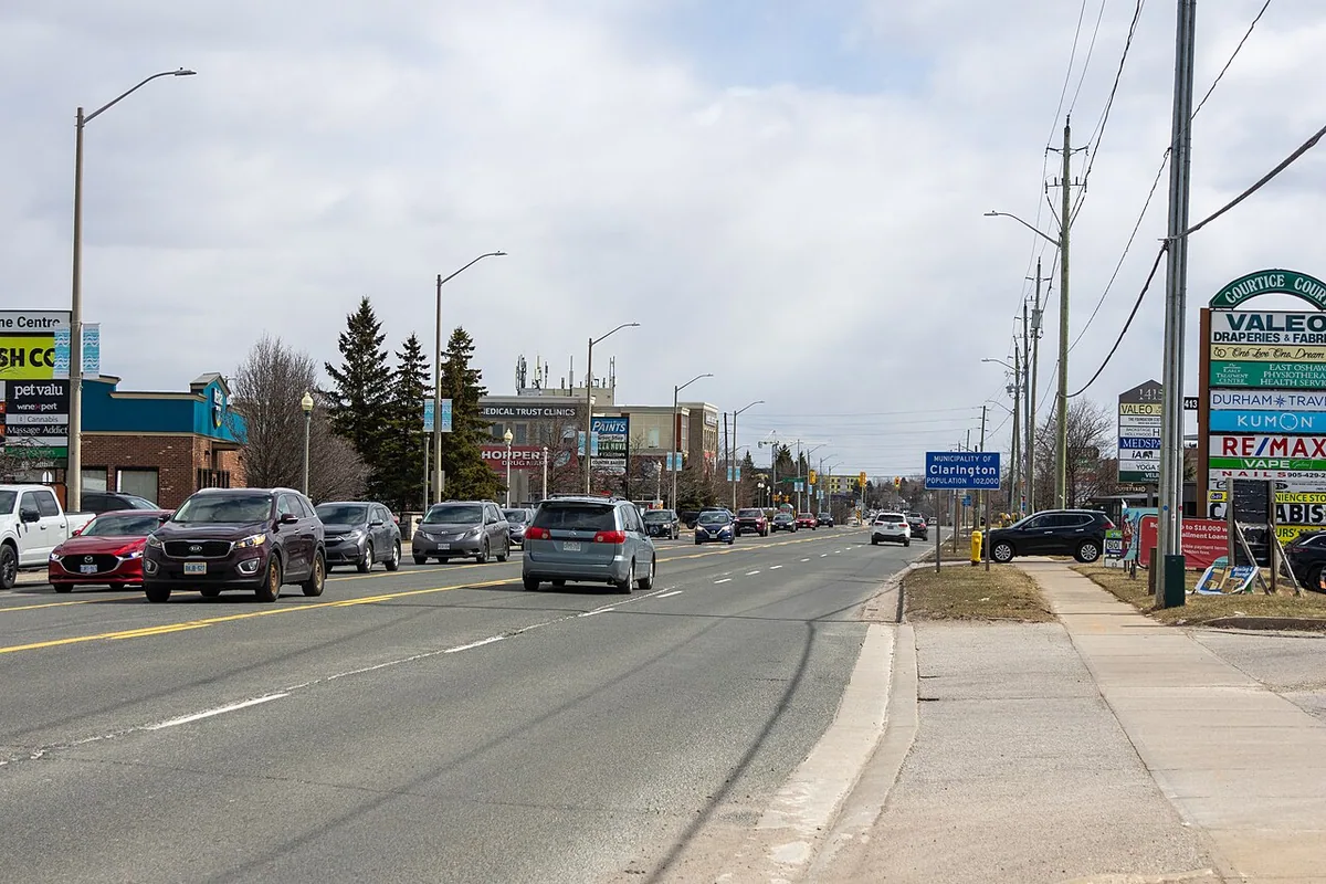 King Street streetscape looking east through Courtice, Ontario